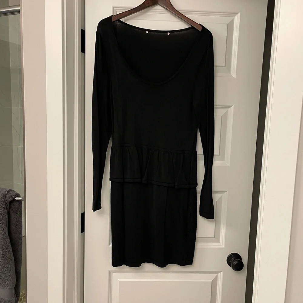 👗🌟2 X HOST PICK🌟👗Victoria’s Secret Black Dress - Picture 1 of 3